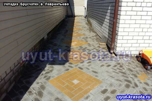 Укладка тротуарной плитки в деревне Лаврентьево
